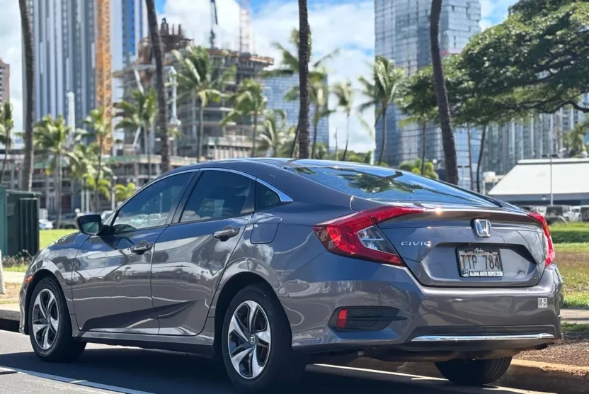 2019 Honda Civic LX photo 1