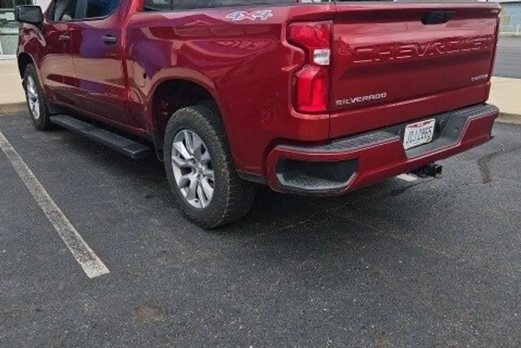 2021 Chevrolet Silverado 1500 Custom photo 1