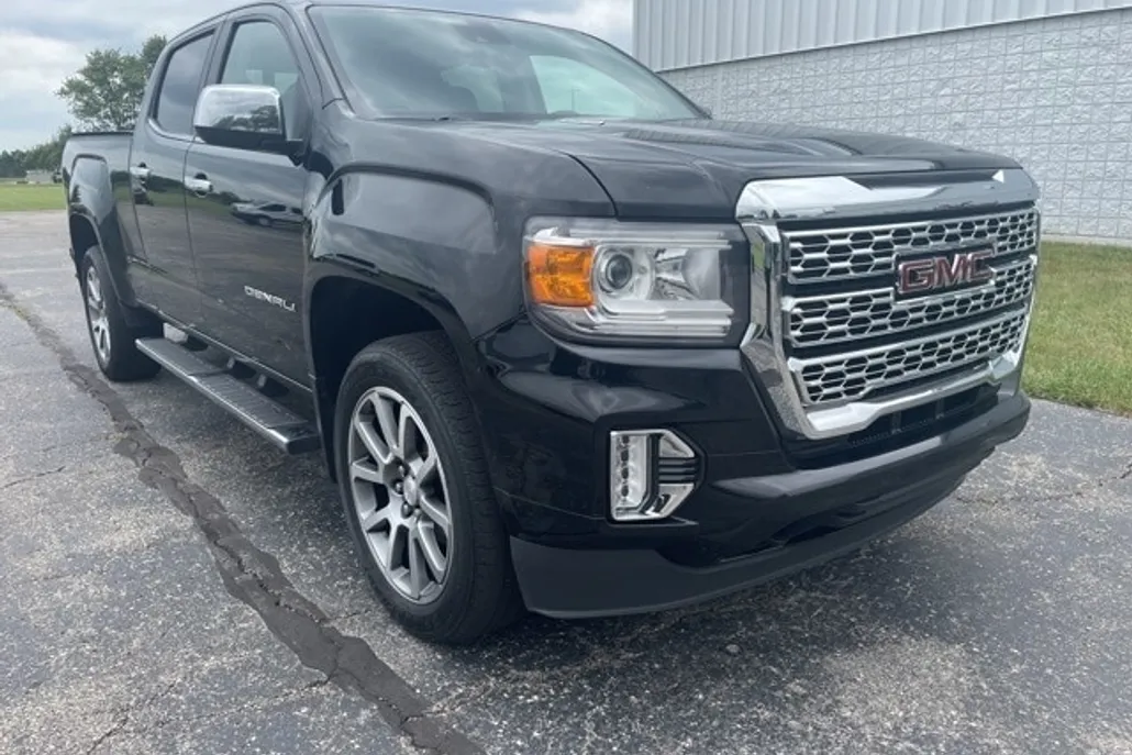 2022 Gmc Canyon Denali photo 1