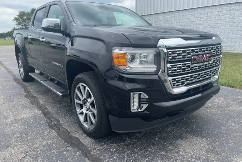 2022 Gmc Canyon Denali photo 1