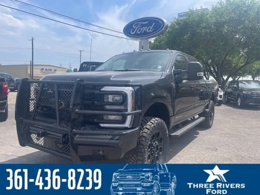 2024 Ford F-250 photo 1