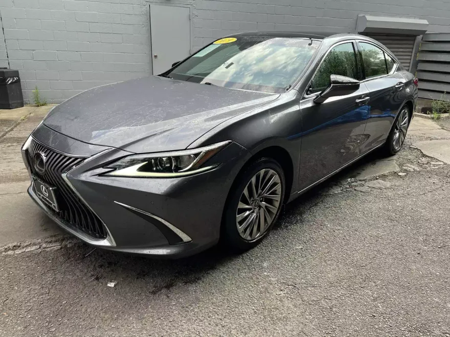 2019 Lexus ES 350 photo 1