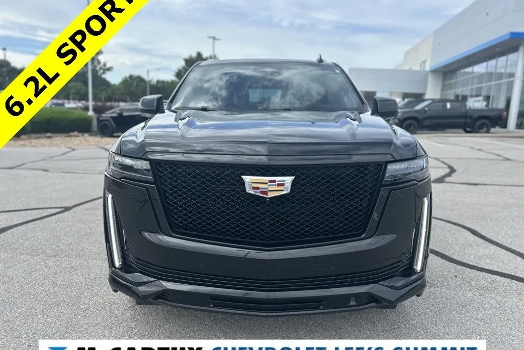2022 Cadillac Escalade Sport photo 1