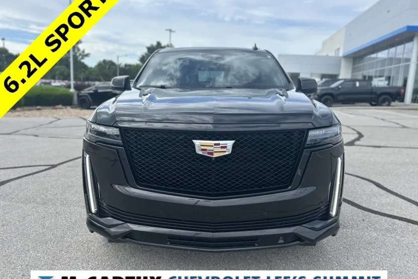 2022 Cadillac Escalade Sport photo 1
