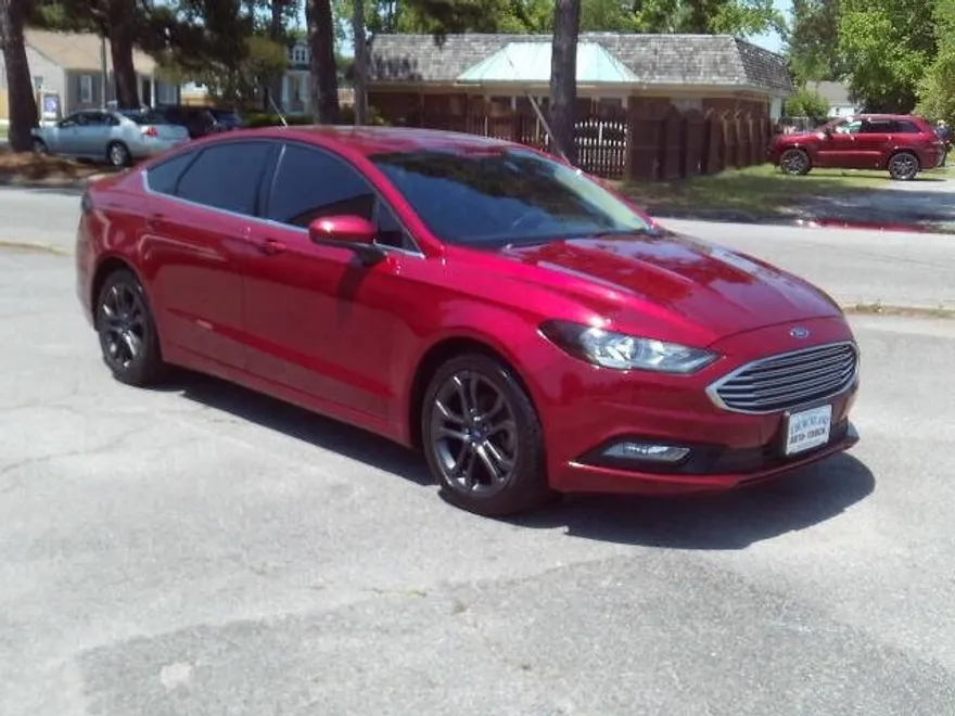 2018 Ford Fusion S photo 1