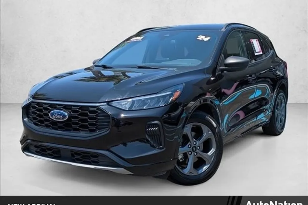 2024 Ford Escape ST-Line photo 1