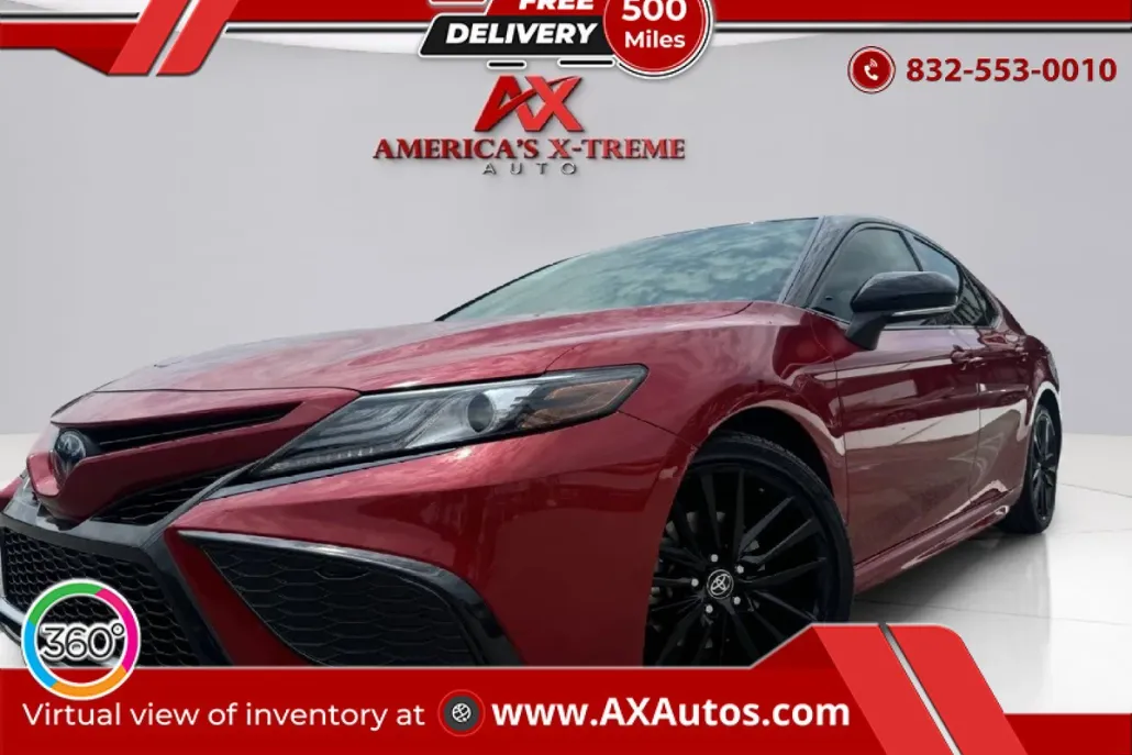 2022 Toyota Camry Hybrid XSE photo 1