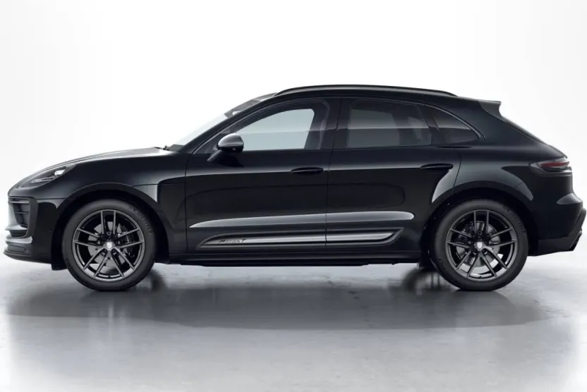 2026 Porsche Macan T photo 1