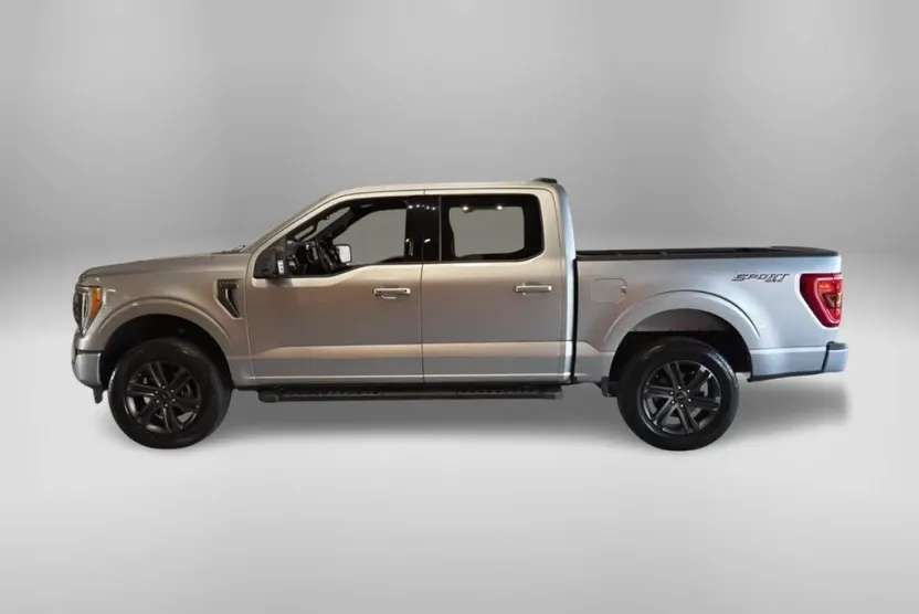 2023 Ford F-150 XLT photo 1