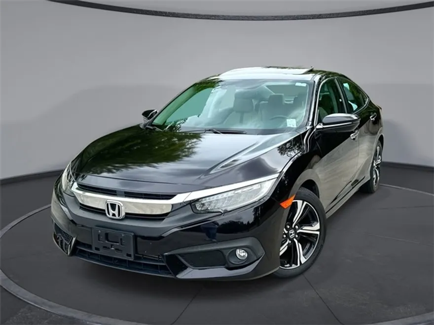 2016 Honda Civic Touring photo 1