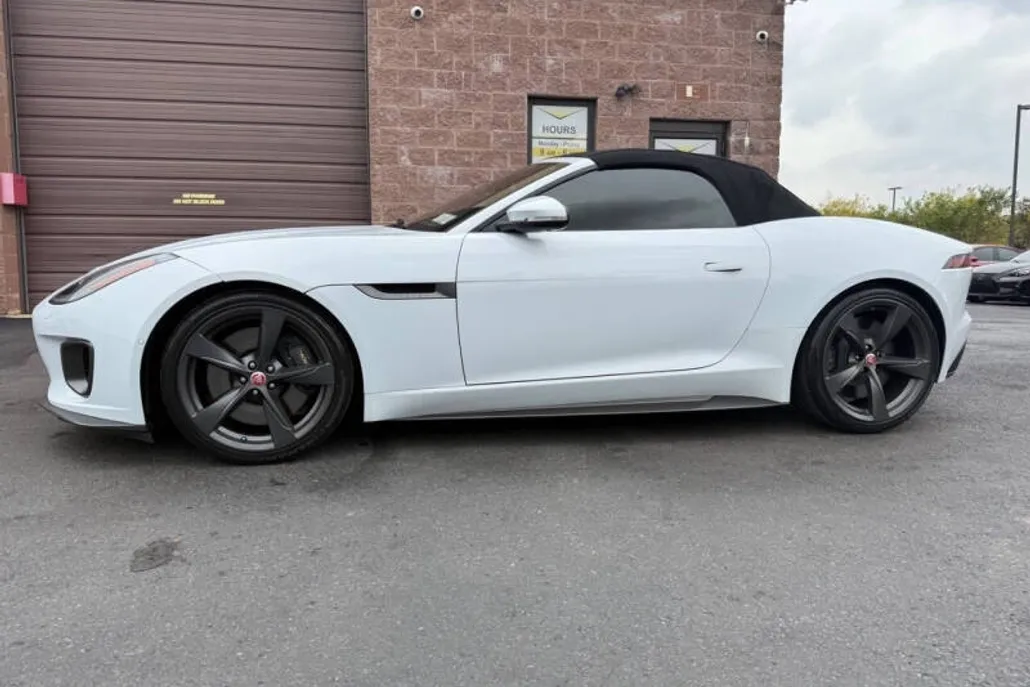 2018 Jaguar F-TYPE 400 Sport photo 1