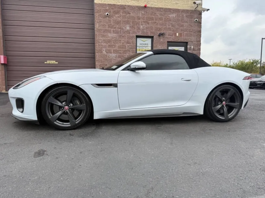 2018 Jaguar F-TYPE 400 Sport photo 1