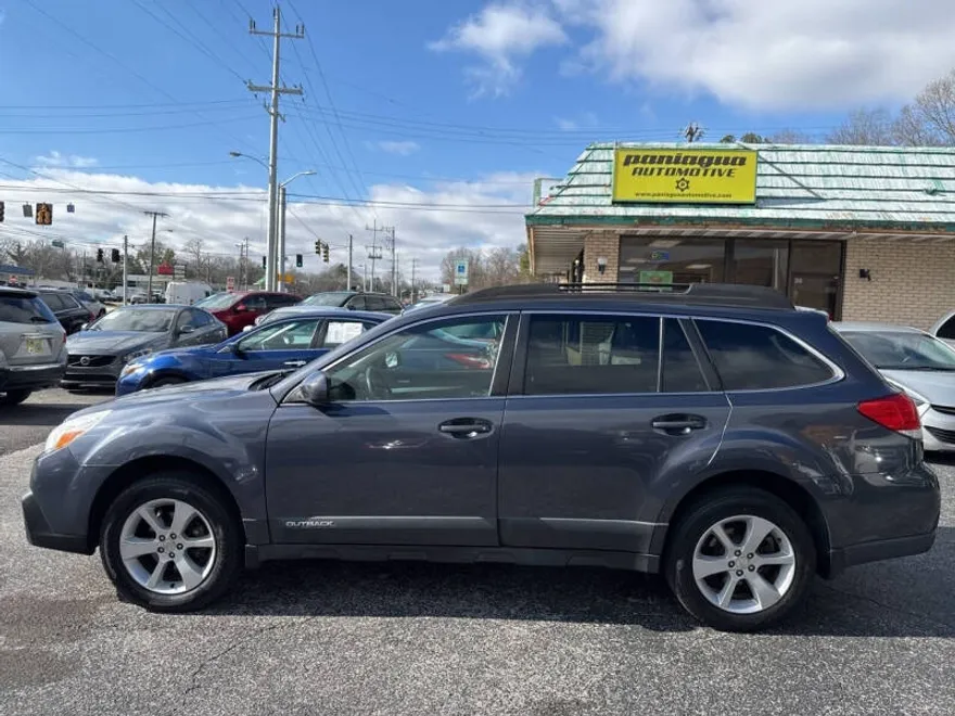 2014 Subaru Outback 2.5i Premium photo 1