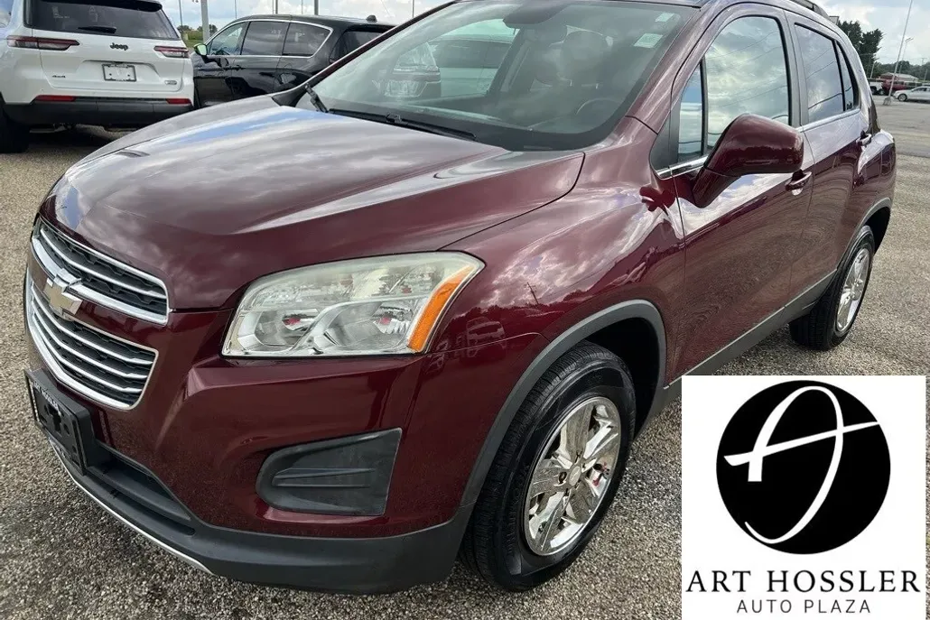 2016 Chevrolet Trax LT photo 1