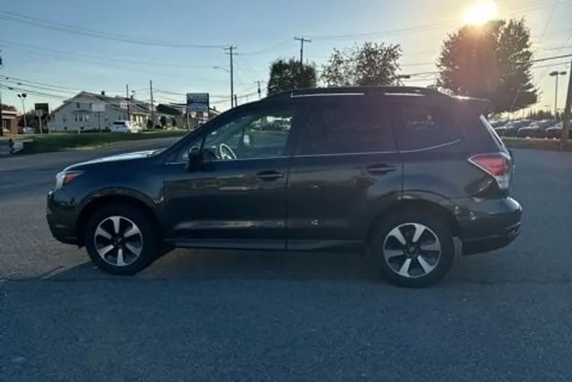 2017 Subaru Forester 2.5i Limited photo 1