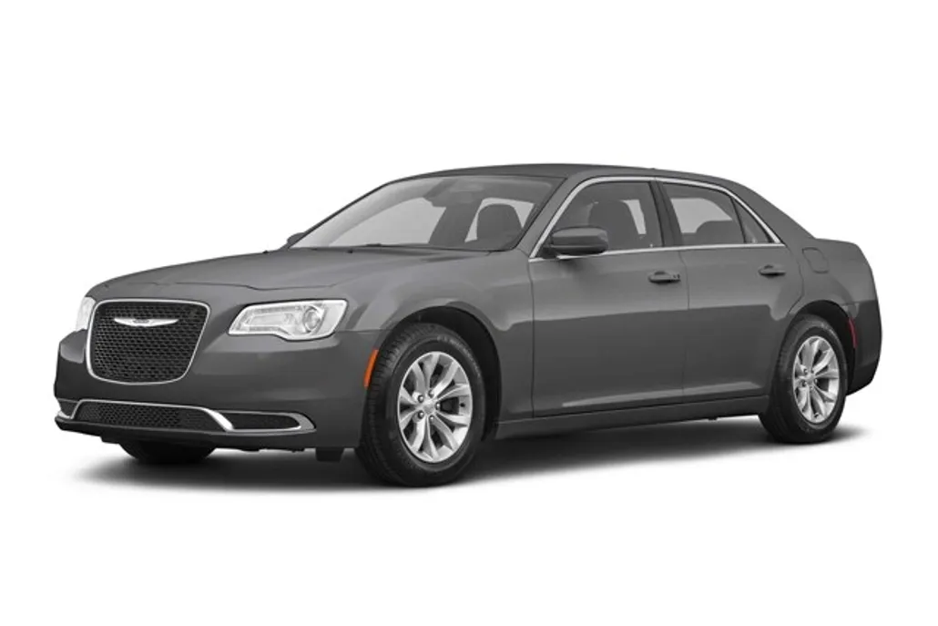 2020 Chrysler 300 Touring L photo 1