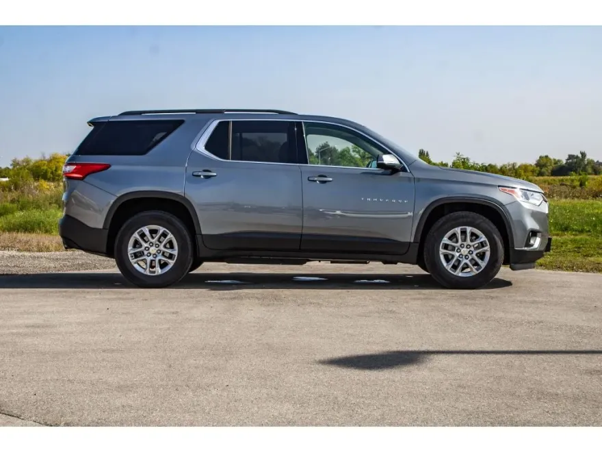 2020 Chevrolet Traverse Leather photo 1
