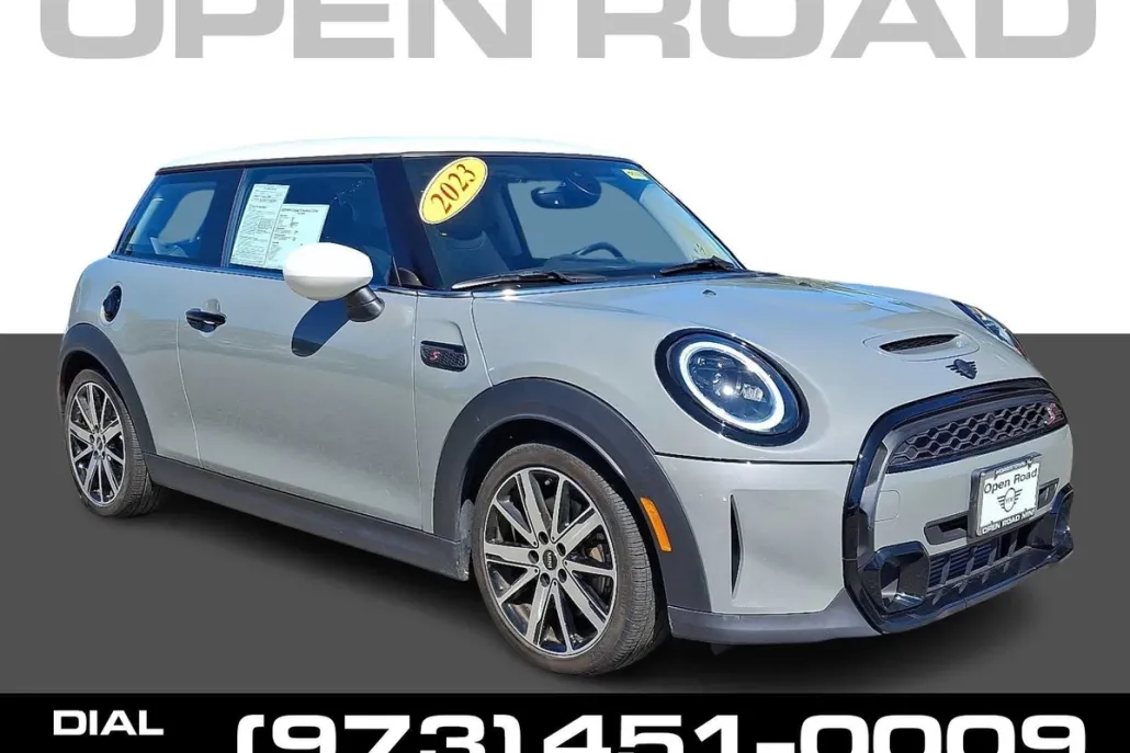 2023 Mini Cooper 2 Door Hardtop Signature photo 1