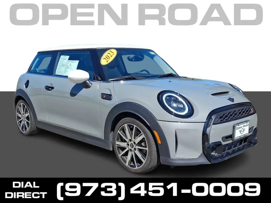 2023 Mini Cooper 2 Door Hardtop Signature photo 1