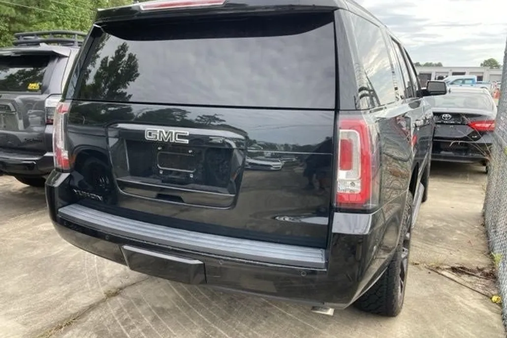 2018 Gmc Yukon SLT photo 1