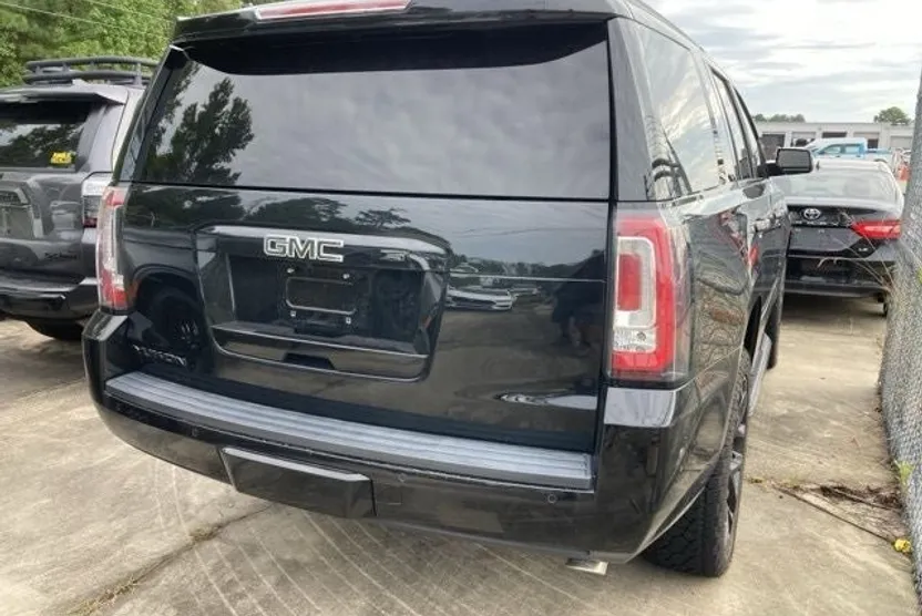 2018 Gmc Yukon SLT photo 1