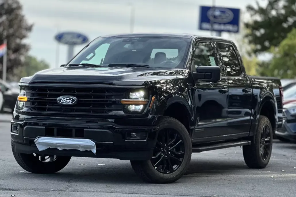 2025 Ford F-150 XLT photo 1