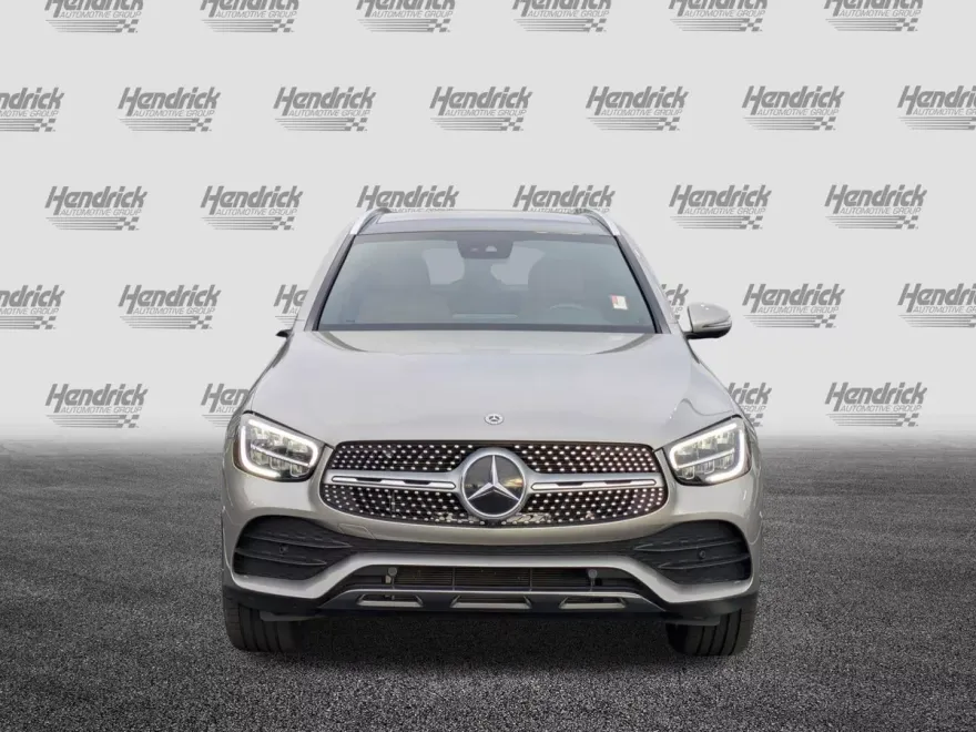 2022 Mercedes Benz GLC 300 photo 1