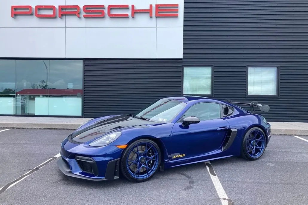 2023 Porsche Cayman GT4 RS photo 1
