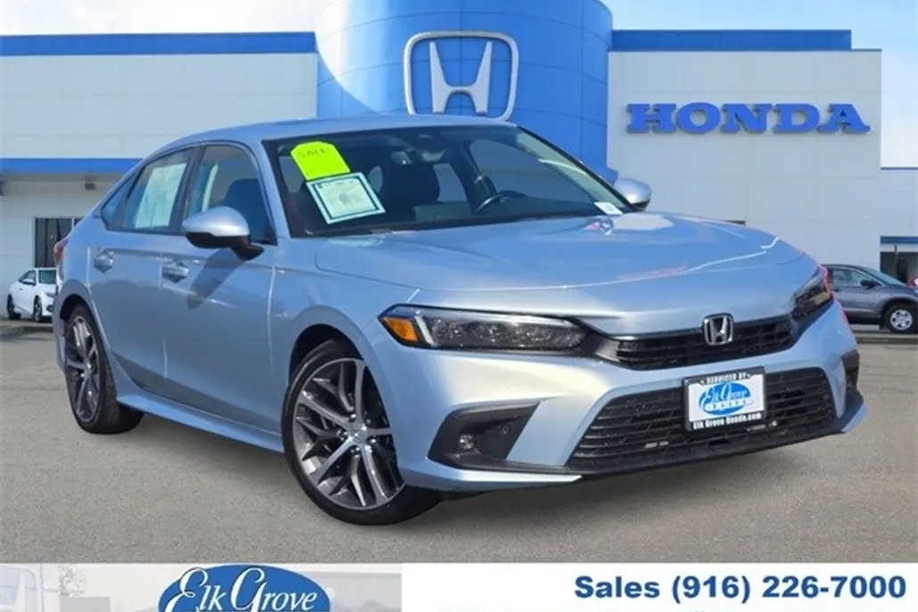 2023 Honda Civic Touring photo 1