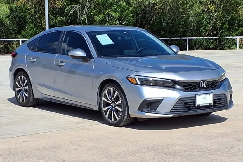 2022 Honda Civic EX-L Hatchback photo 1