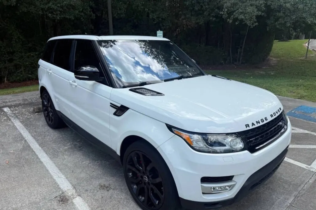 2016 Land Rover Range Rover Sport HSE photo 1