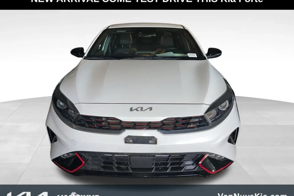 2023 Kia Forte GT-Line photo 1