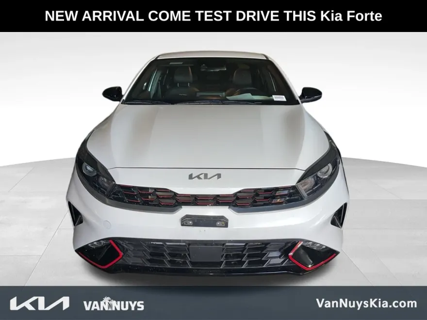 2023 Kia Forte GT-Line photo 1