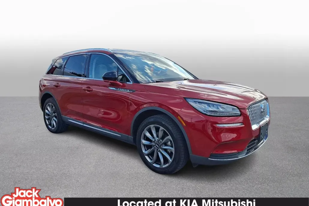2021 Lincoln Corsair Standard photo 1