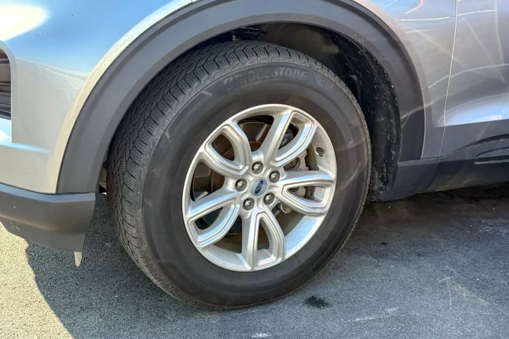 2021 Ford Explorer Base photo 1