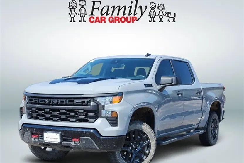 2024 Chevrolet Silverado 1500 Custom Trail Boss photo 1