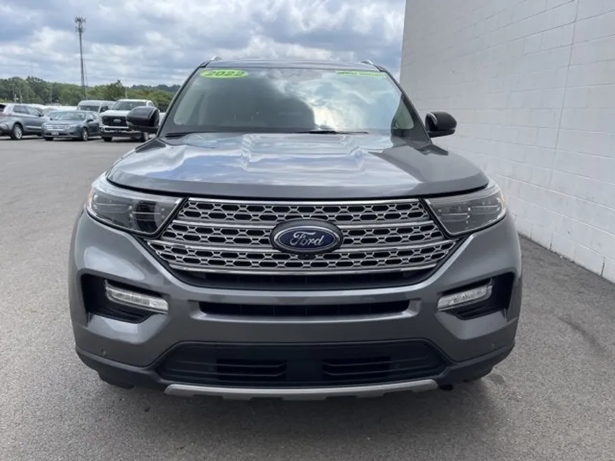 2022 Ford Explorer Limited photo 1