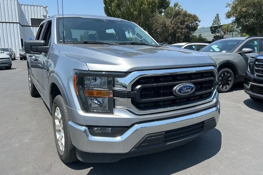 2023 Ford F-150 XLT photo 1