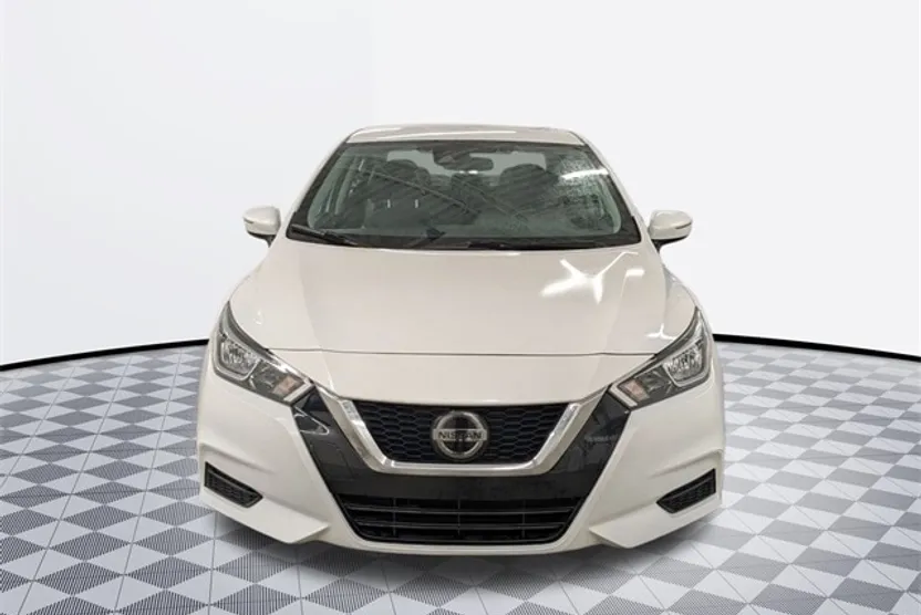 2021 Nissan Versa 1.6 SV photo 1