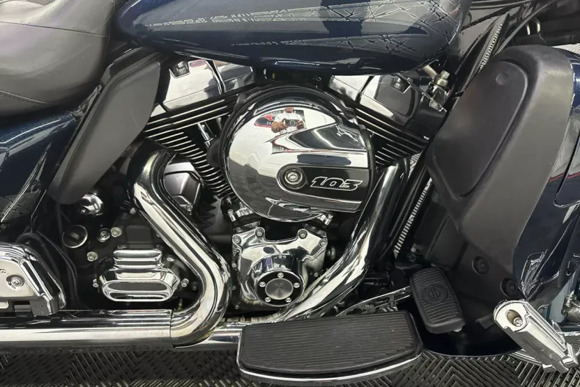 2016 Harley Davidson Electra Glide Ultra Classic FLHTCU photo 1