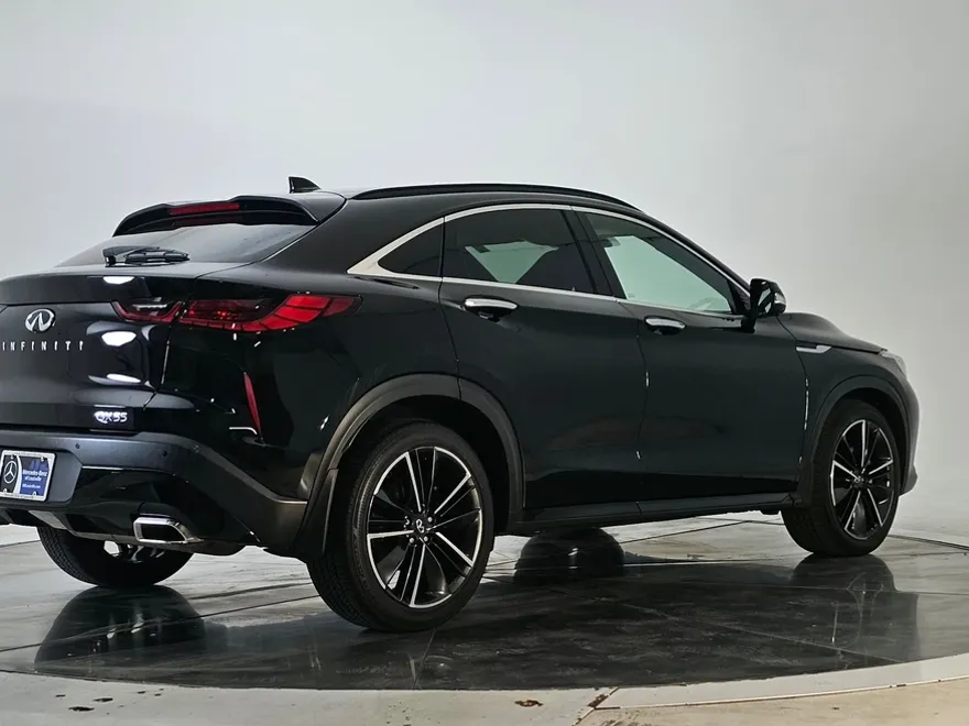 2022 Infiniti QX55 Essential photo 1