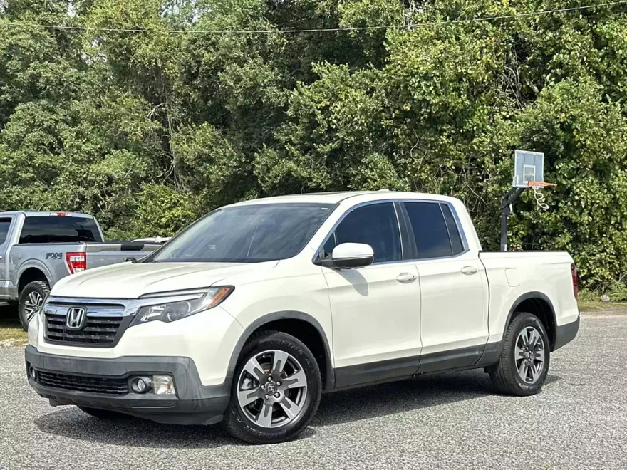 2019 Honda Ridgeline RTL photo 1