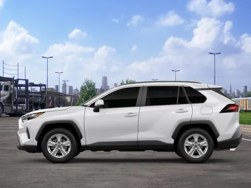 2025 Toyota RAV4 XLE photo 4