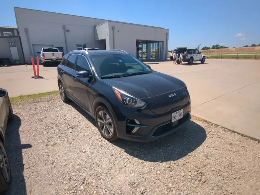 2022 Kia Niro EV EX Premium photo 1