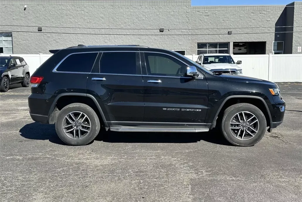 2022 Jeep Cherokee Limited photo 1