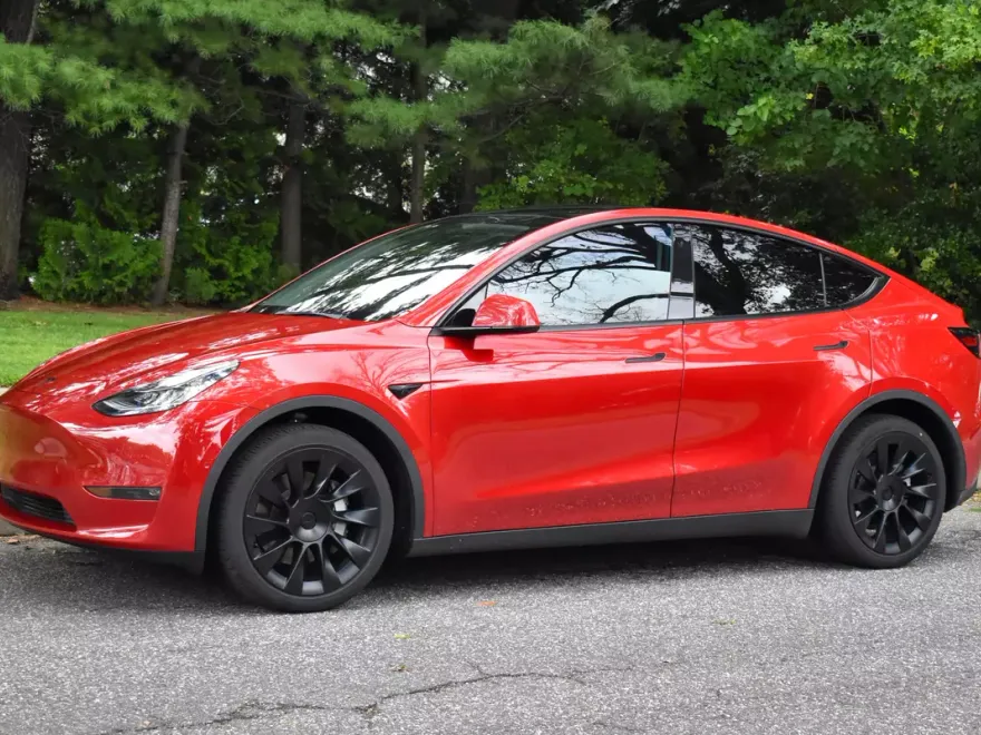 2022 Tesla Model Y Long Range photo 1
