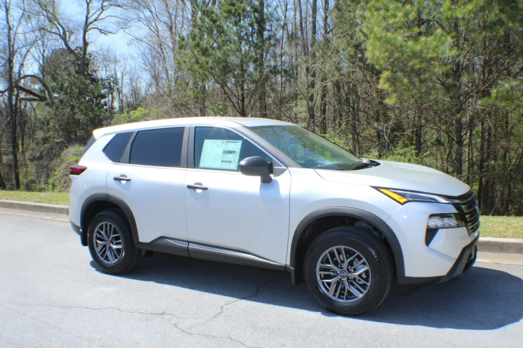 2025 Nissan Rogue S photo 1