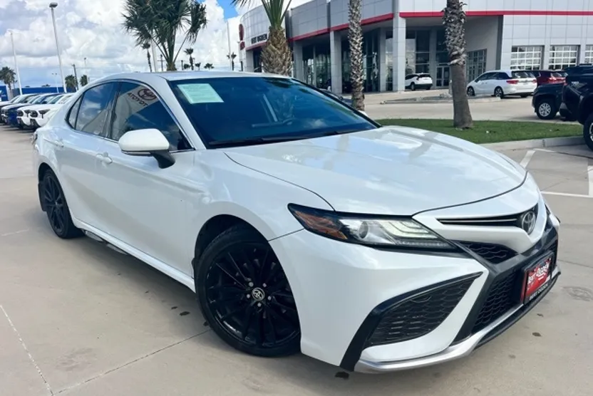 2021 Toyota Camry XSE photo 1