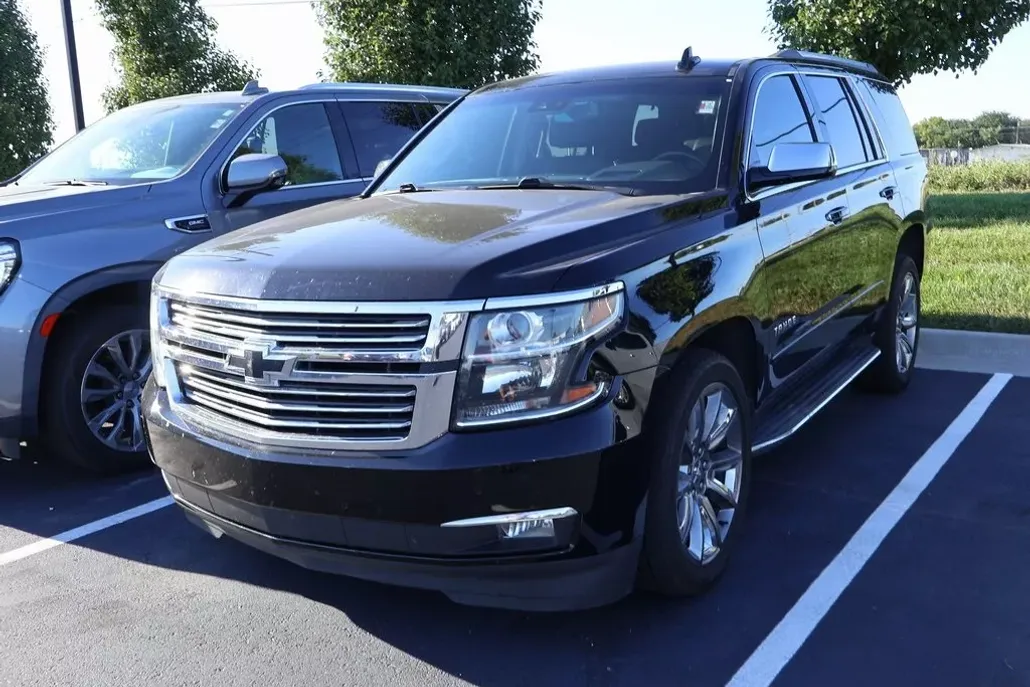 2018 Chevrolet Tahoe Premier photo 1