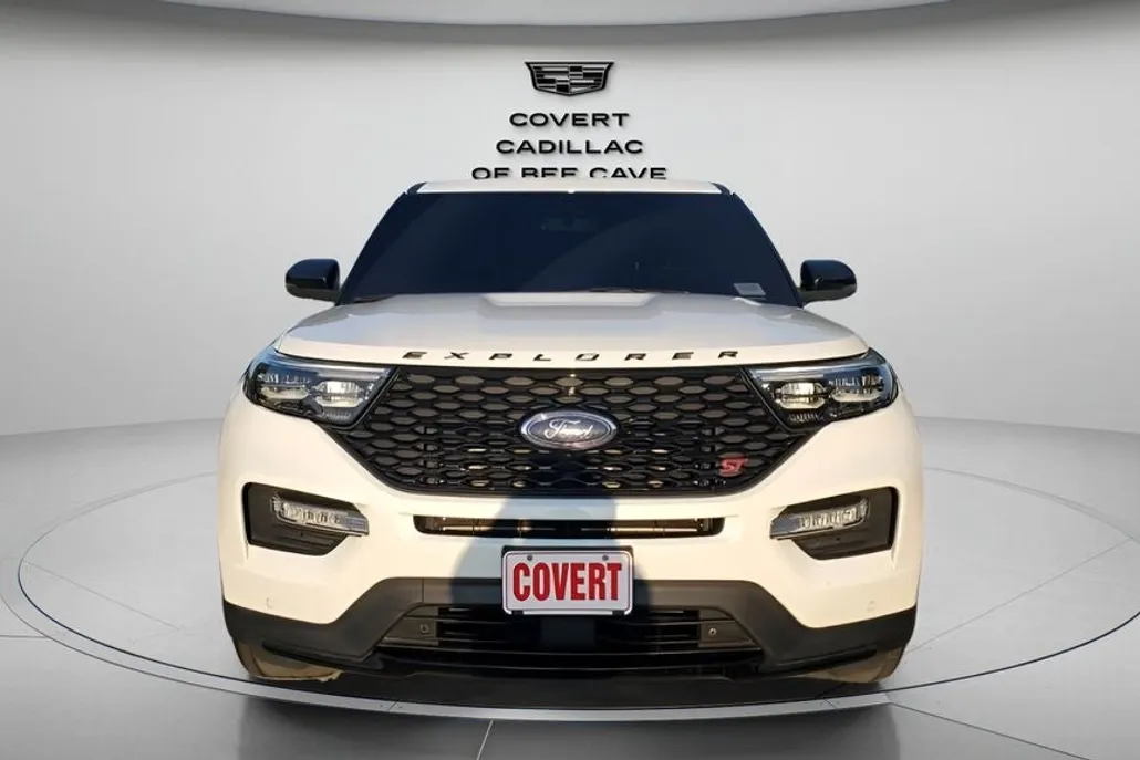 2021 Ford Explorer ST photo 1